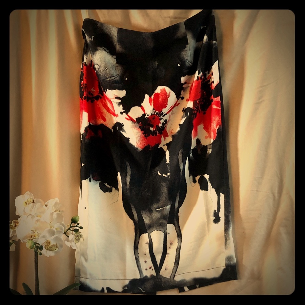 Black/white/red watercolor long pencil skirt